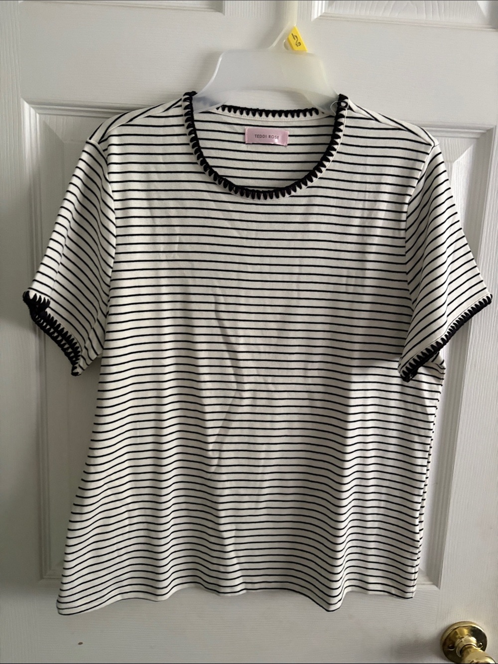 Women’s  Black and White Striped Crewneck Shirt large